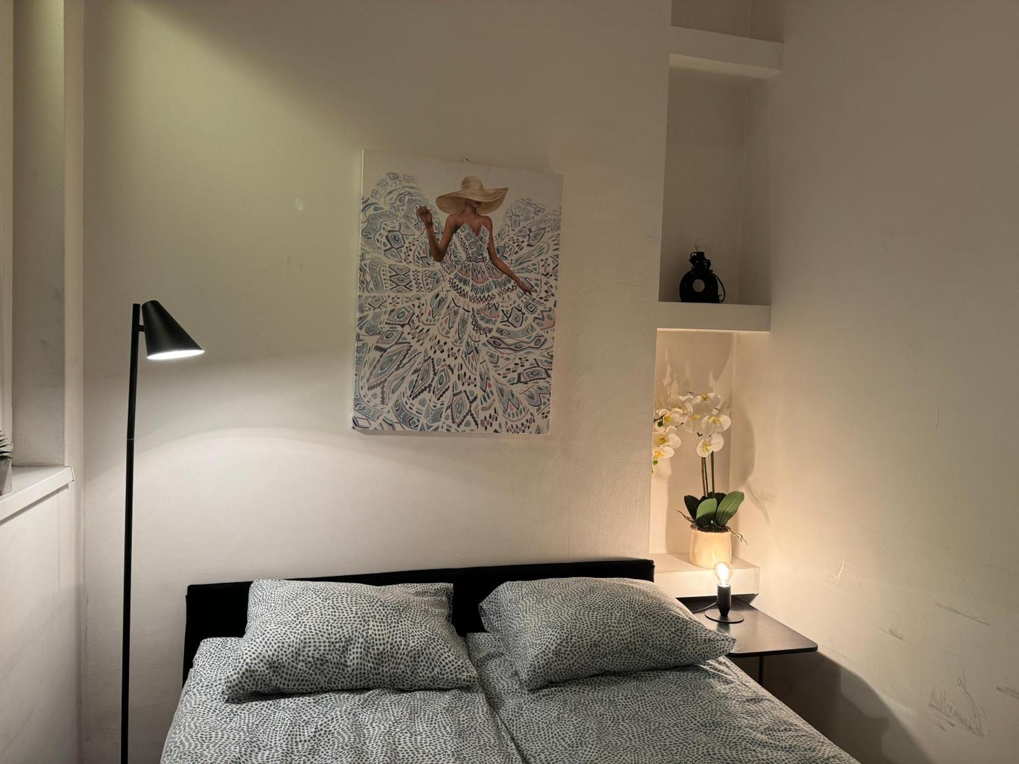 Stylish By The Vigszinhaz Theater * Budapest